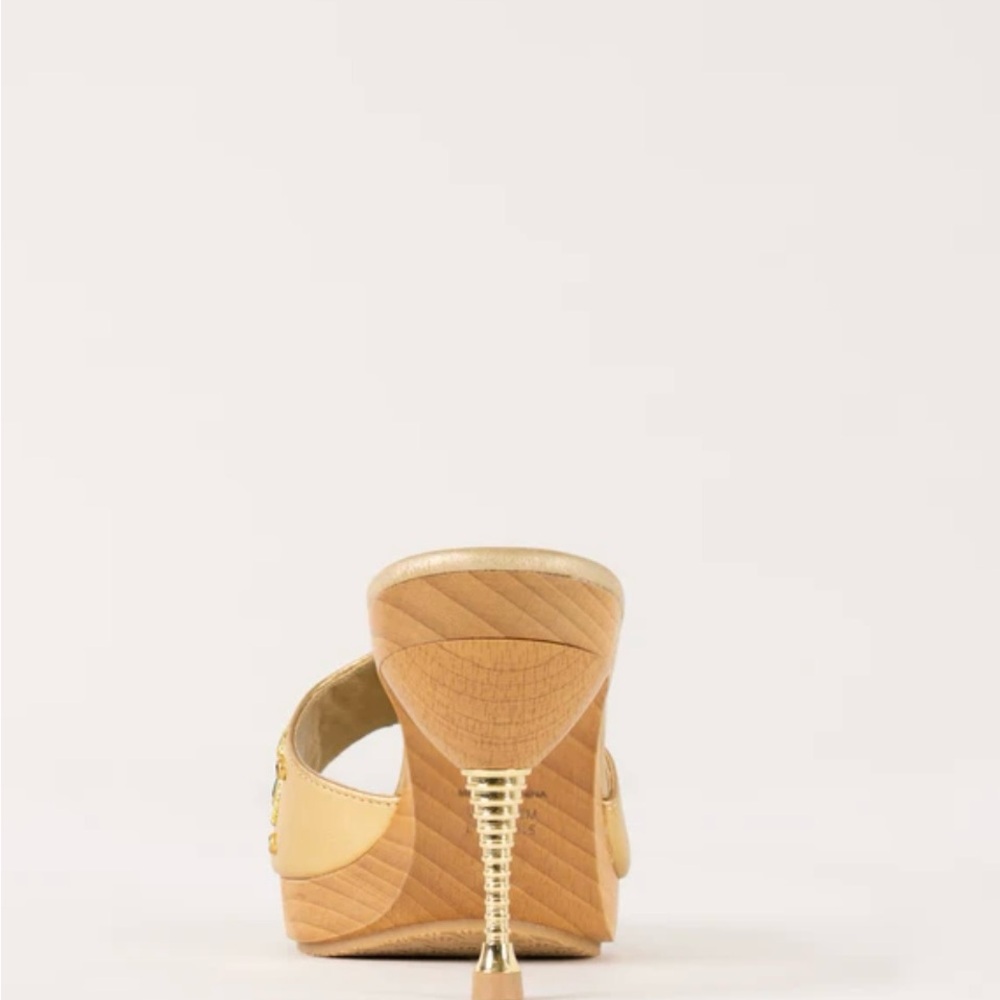 Nina Gold Bejeweled High Heels | NWT Size 7 - Picture 3 of 12